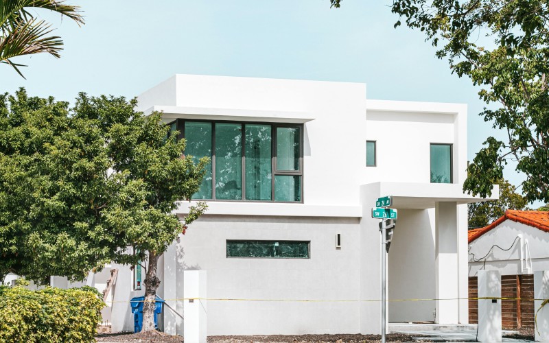 Private Contemporary Home Balancing Openness